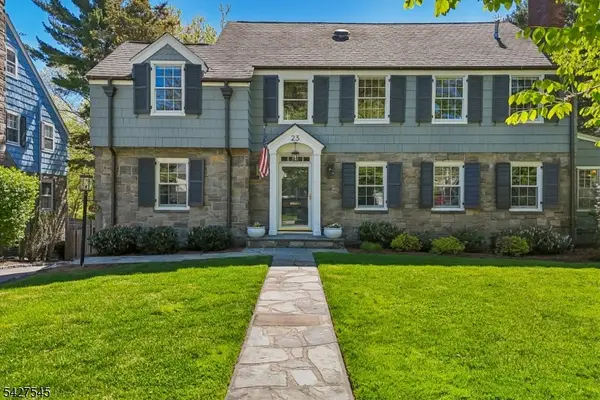 23 Greenview Way, Montclair Twp., NJ 07043