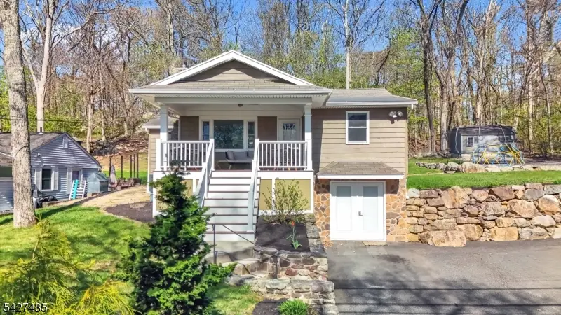 1 Pathfinder Trl, Jefferson, NJ 07885 - #1