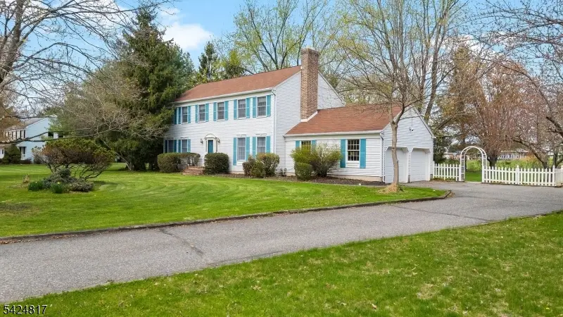 2 Rittenhouse Cir, Raritan, NJ 08822 - #1