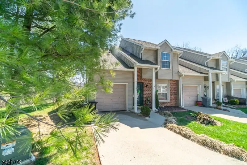 52 Cambridge, Oxford, NJ 07863 - #1