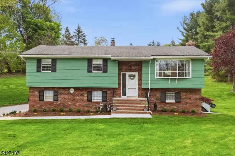 11 Davis Ter, Andover, NJ 07860 - #1