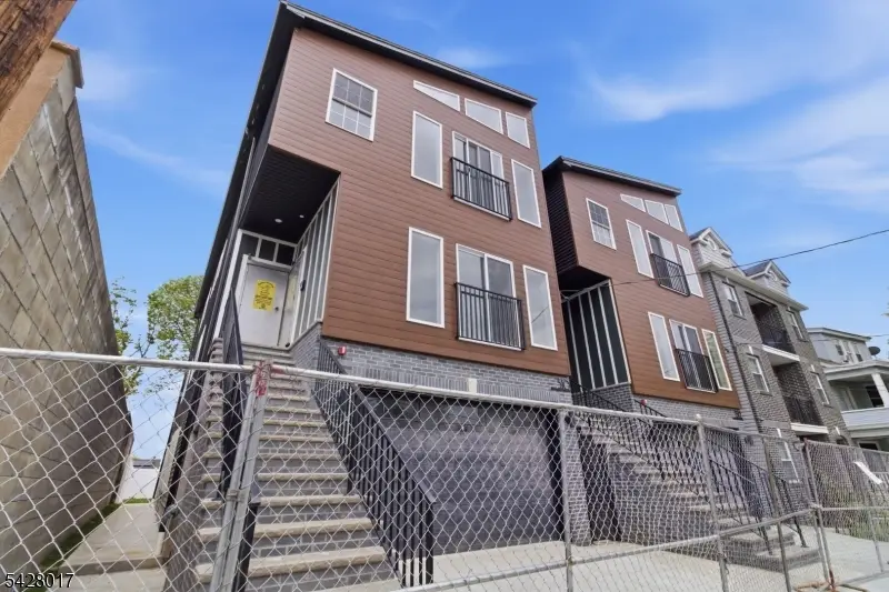 510 S 15th St, Newark, NJ 07103 - #1