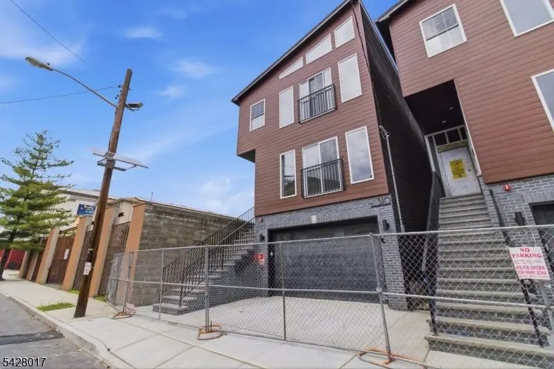 510 S 15th St, Newark, NJ 07103 - #2