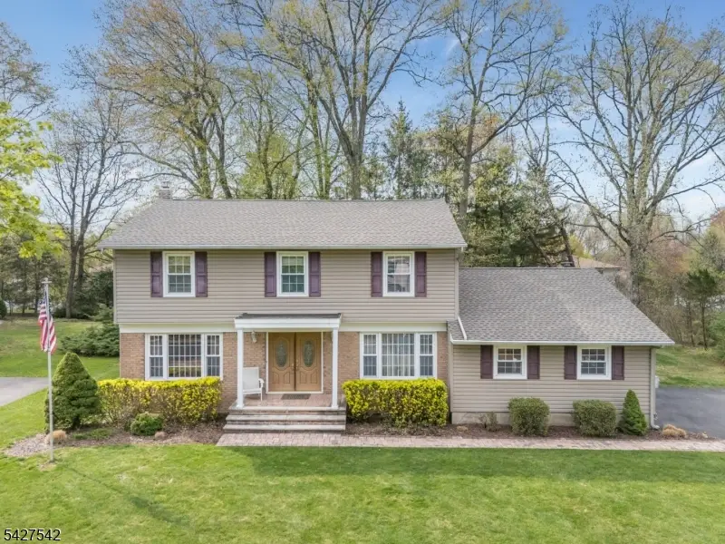 5 Ashlyn Rd, Parsippany Troy Hills, NJ 07054 - #1