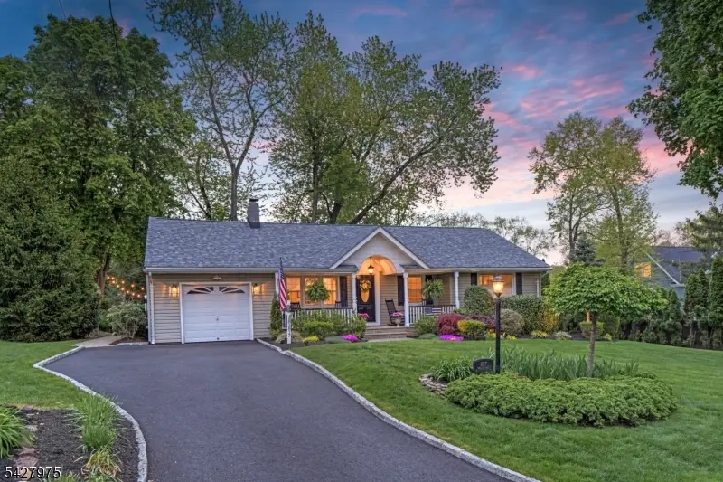 1817 Chapel Rd, Scotch Plains, NJ 07076 - #1