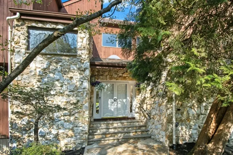 25 Ravenswood Ln, Scotch Plains, NJ 07076 - #3