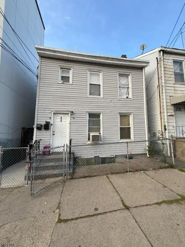 63 Pearl St, Paterson City, NJ 07501