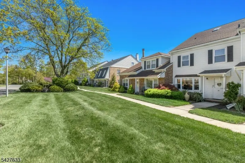 44 Tisbury Ct, Scotch Plains, NJ 07076 - #2