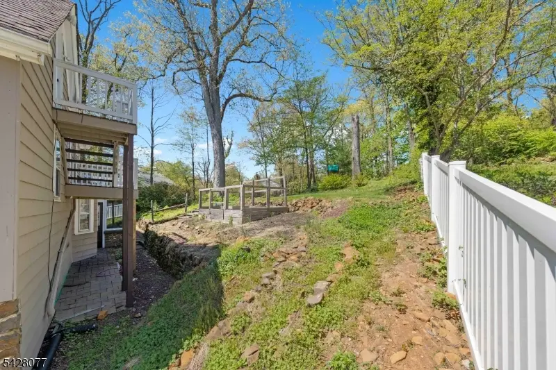 2637 Skytop Dr, Scotch Plains, NJ 07076 - #2