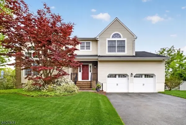 44 Fisher Dr, Hillsborough Twp., NJ 08844