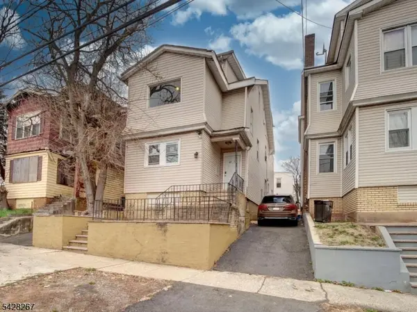49-51 Parkview Ter, Newark City, NJ 07112