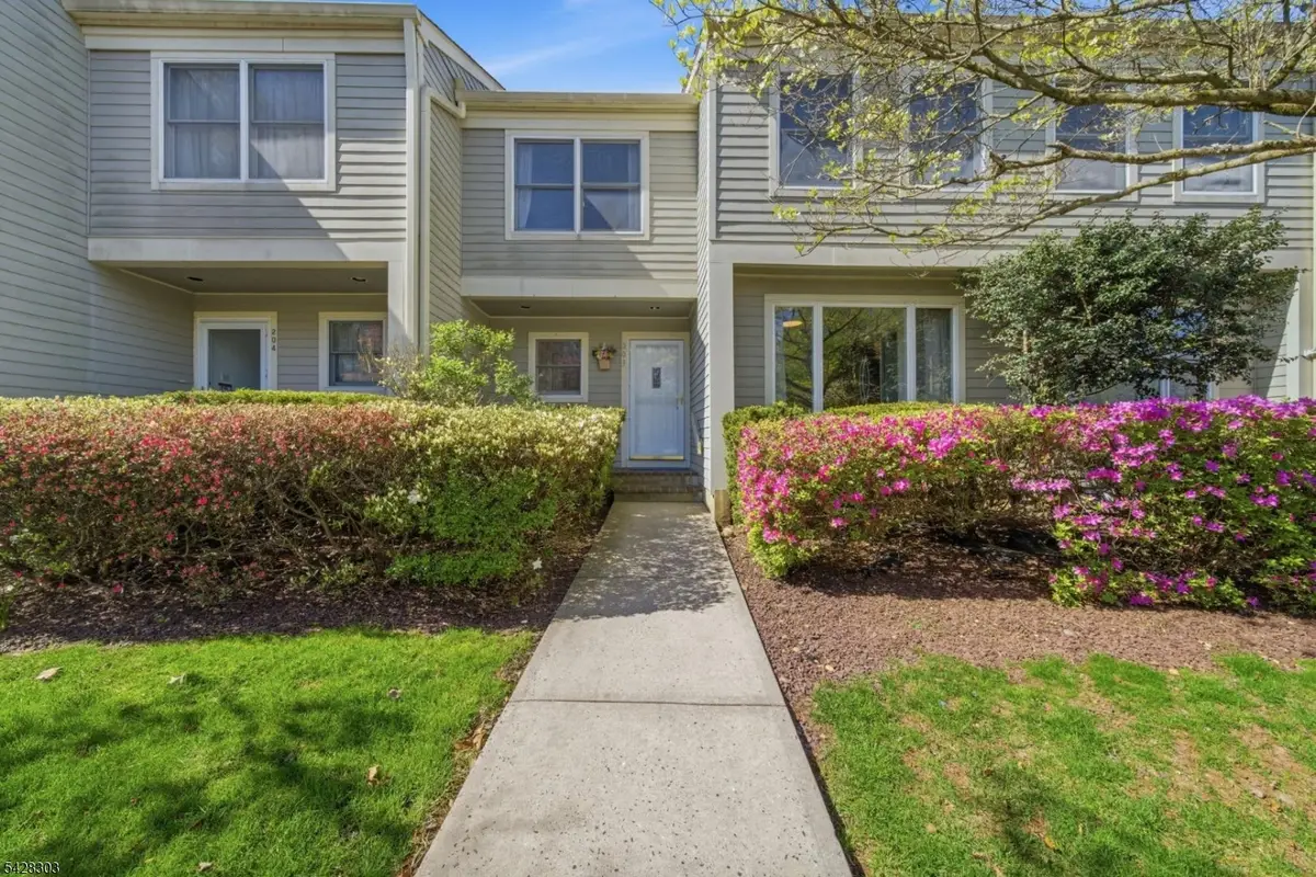 203 Knoll Way, Rocky Hill, NJ 08553 - #1