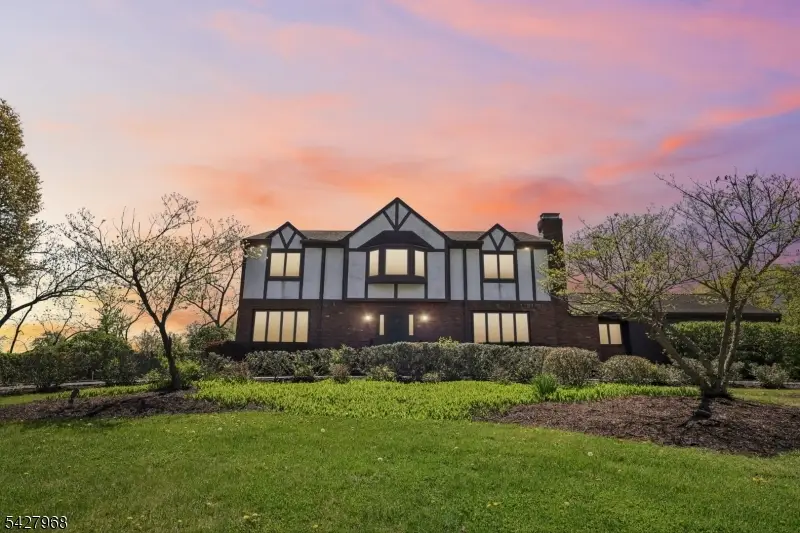 3 Welsh Dr, Florham Park, NJ 07932 - #1