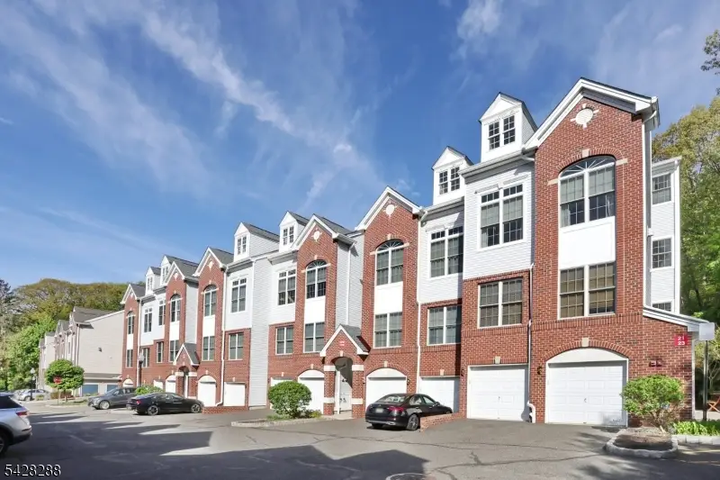 17 De Bruyle Ct #17, Hawthorne, NJ 07506 - #3