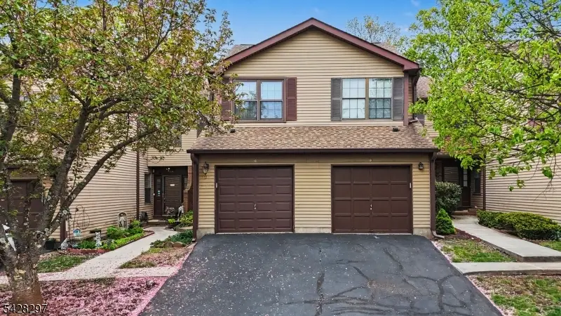 71 Bayberry Dr, Franklin, NJ 08873 - #1