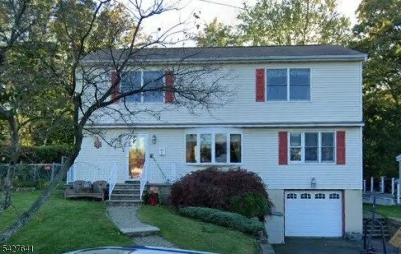 71 Hackberry Pl, Clifton, NJ 07013 - #1