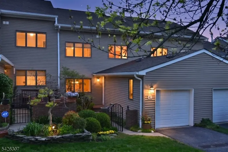 41 Litchult Ln, Mahwah, NJ 07430 - #3