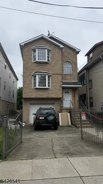 94 Osborne Ter, Newark City, NJ 07108