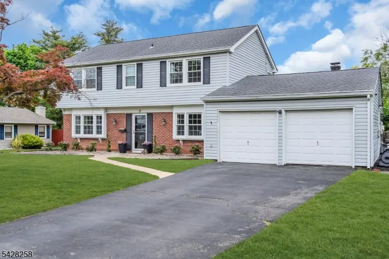 17 Landry Rd, Franklin, NJ 08873 - #1