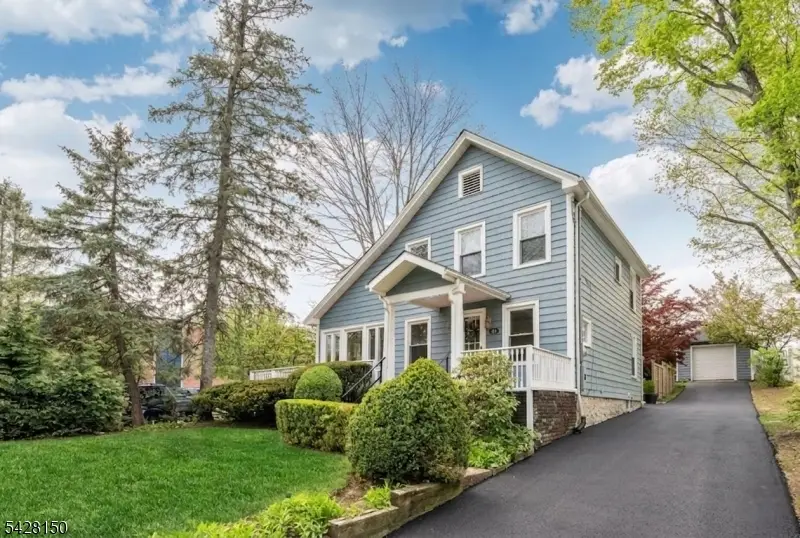 484 Pulis Ave, Franklin Lakes, NJ 07417 - #1
