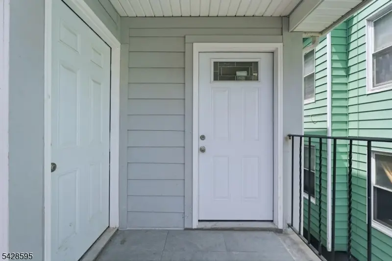271 Schley St, Newark, NJ 07112 - #3