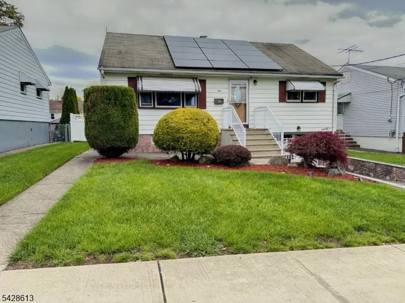 318 Cumberland Ave, Paterson, NJ 07502 - #1