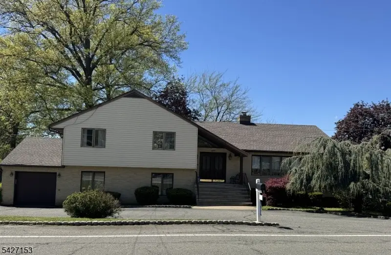 468 Lackawanna Ave, Woodland Park, NJ 07424 - #1