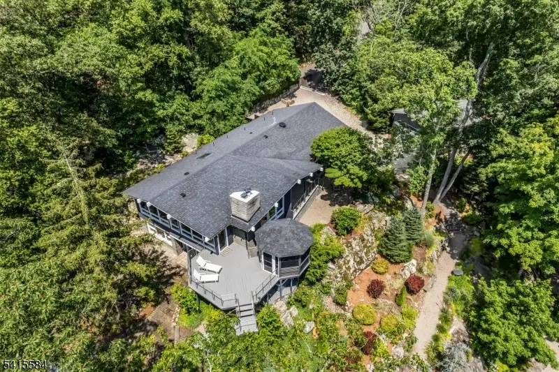 29 Air Castle Isle, Hopatcong, NJ 07843 - #2