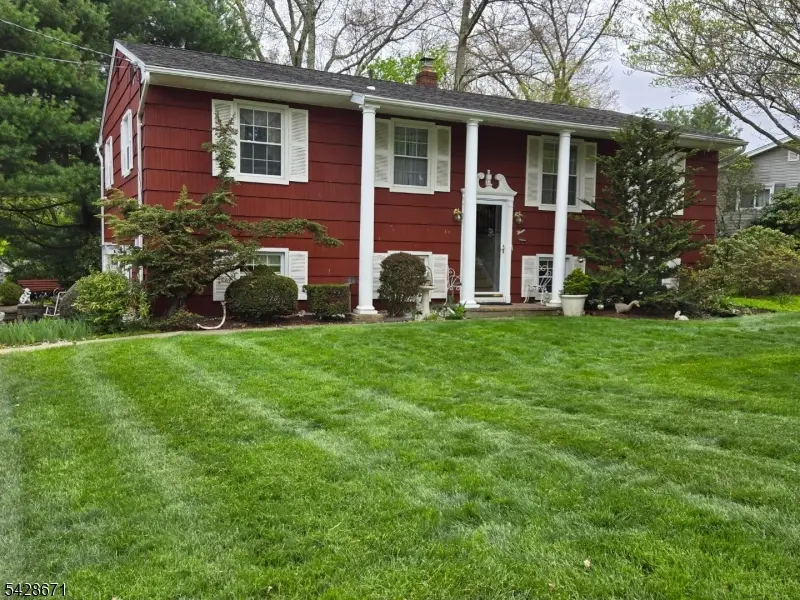3 Perrelli Ln, Oak Ridge, NJ 07438 - #1