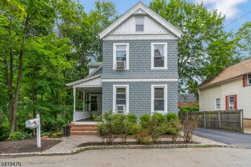 10 Thompson St, Bernardsville, NJ 07924 - #3