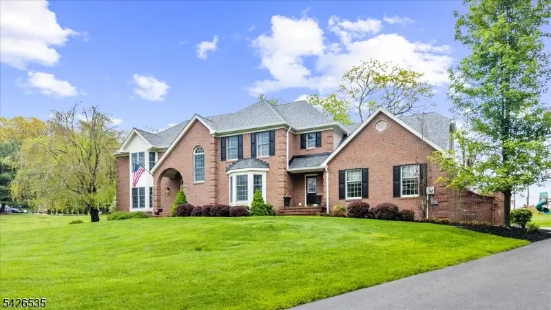 27 Shy Creek Rd, Pittstown, NJ 08867 - #3