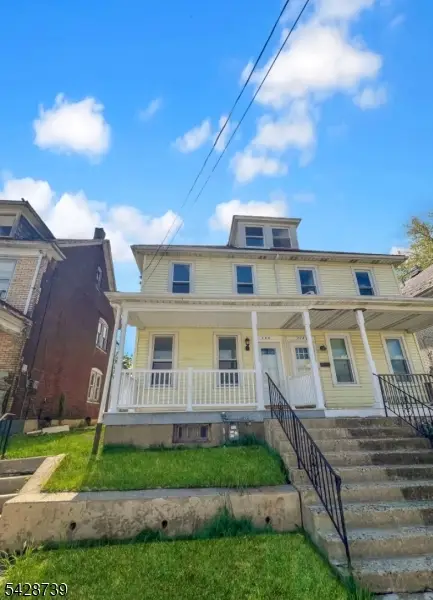 366 Thomas St, Phillipsburg, NJ 08865 - #2