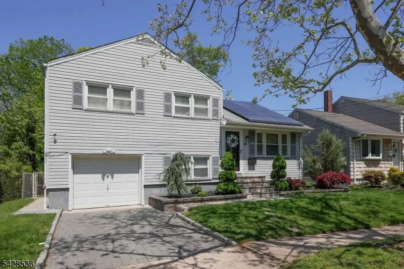 651 Elm Ave, Rahway, NJ 07065 - #2