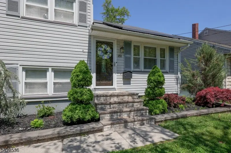 651 Elm Ave, Rahway, NJ 07065 - #3