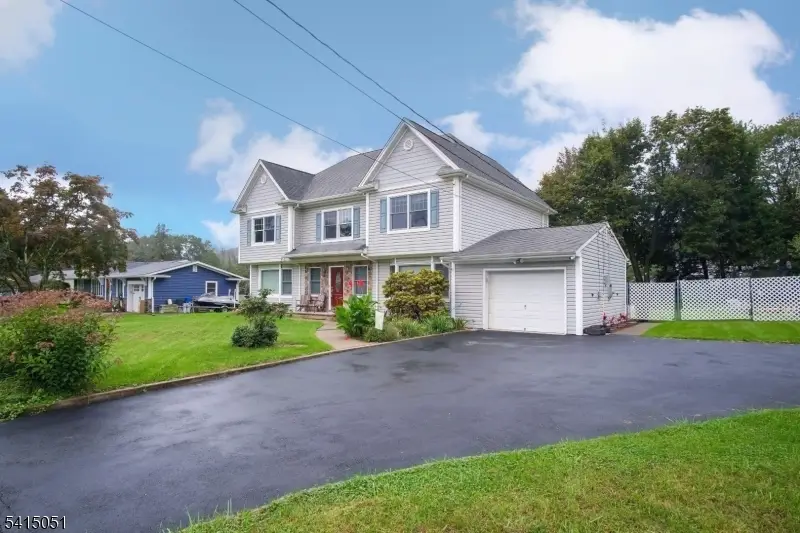 4 Budd St, Roxbury, NJ 07852 - #2
