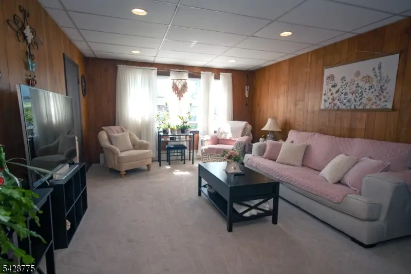 650 Main St, Singac, NJ 07424 - #3