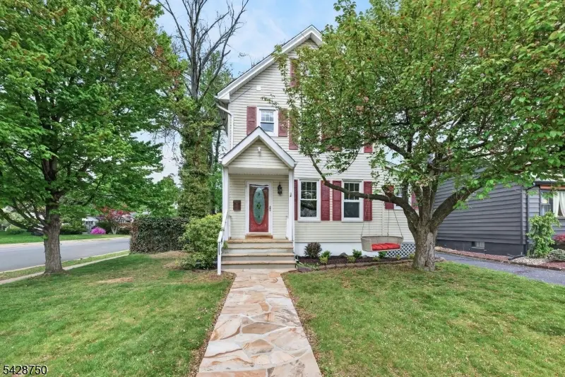322 Madison Ave, Dunellen, NJ 08812 - #1