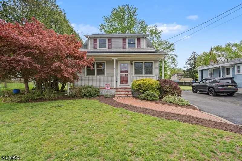 99 Oak St, Bradley Gardens, NJ 08807 - #1