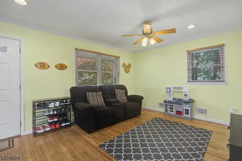 99 Oak St, Bradley Gardens, NJ 08807 - #3