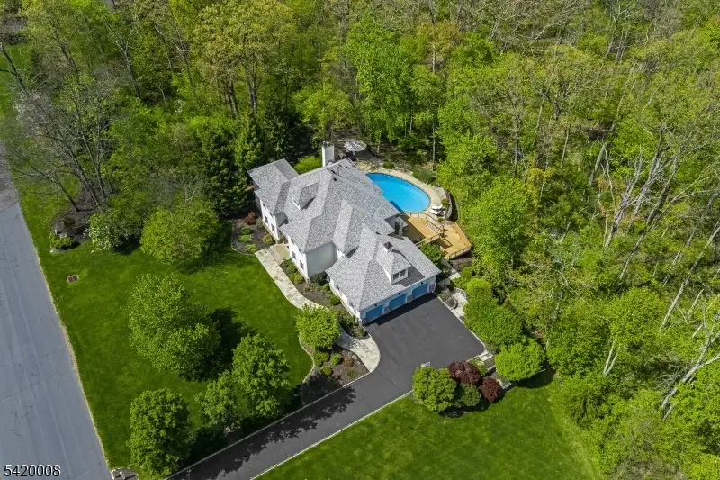 82 Woodman Ln, The Hills, NJ 07920 - #2