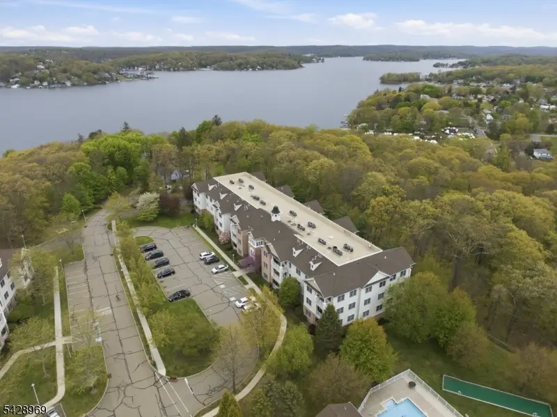 79 Ridgeview Ln, Mount Arlington, NJ 07856 - #1