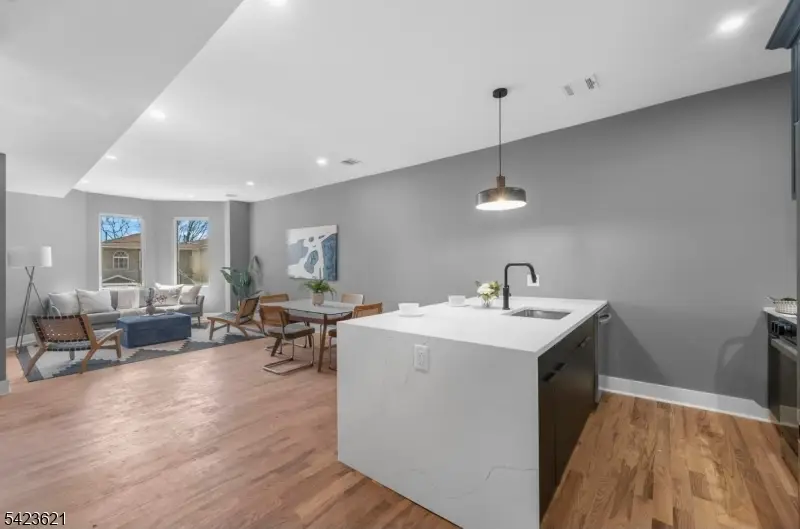 219 Clerk St, Jersey City, NJ 07305 - #2
