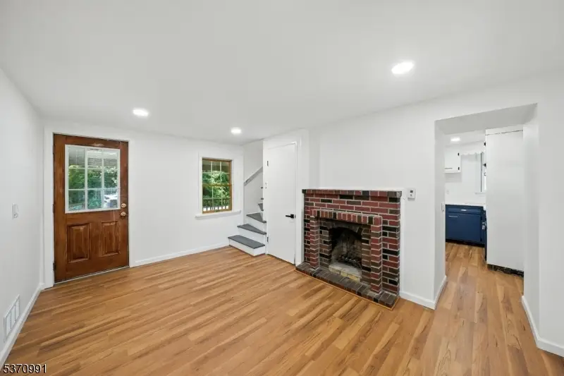 34 North St, Bloomsbury, NJ 08804 - #2