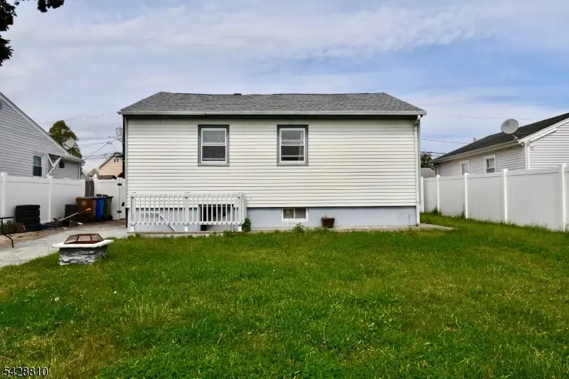 831 Smith St, Linden, NJ 07036 - #3