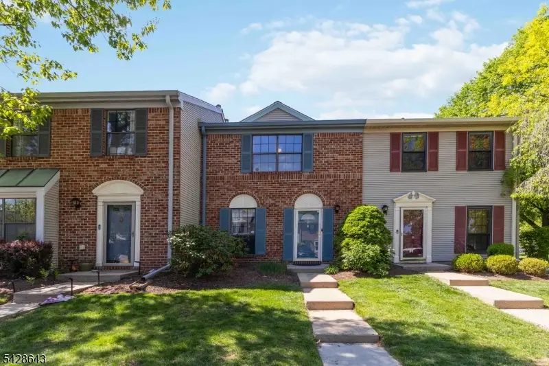 2 Daniel Dr, Franklin Park, NJ 08823 - #1