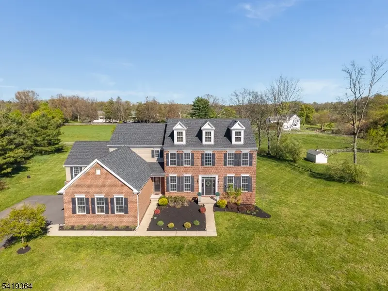 1 Belmont Ct, Pittstown, NJ 08867 - #3