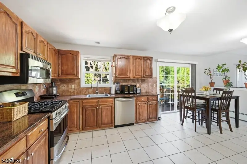 107 Continental Rd, West Milford, NJ 07480 - #3