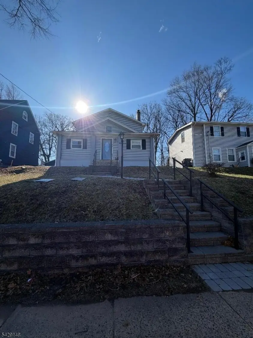 835 Dixie Ln, Plainfield, NJ 07062 - #1
