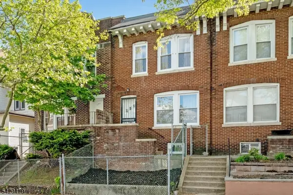 179 William St, East Orange City, NJ 07017