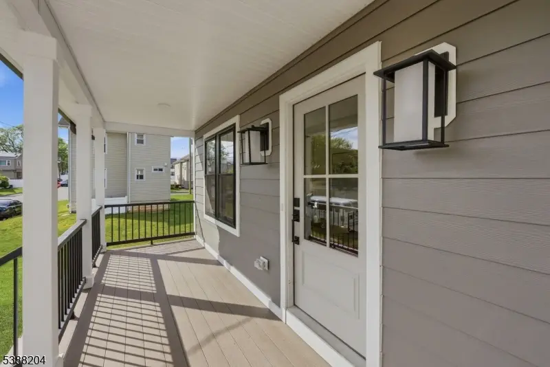 8 Lionel St, Clark, NJ 07066 - #3